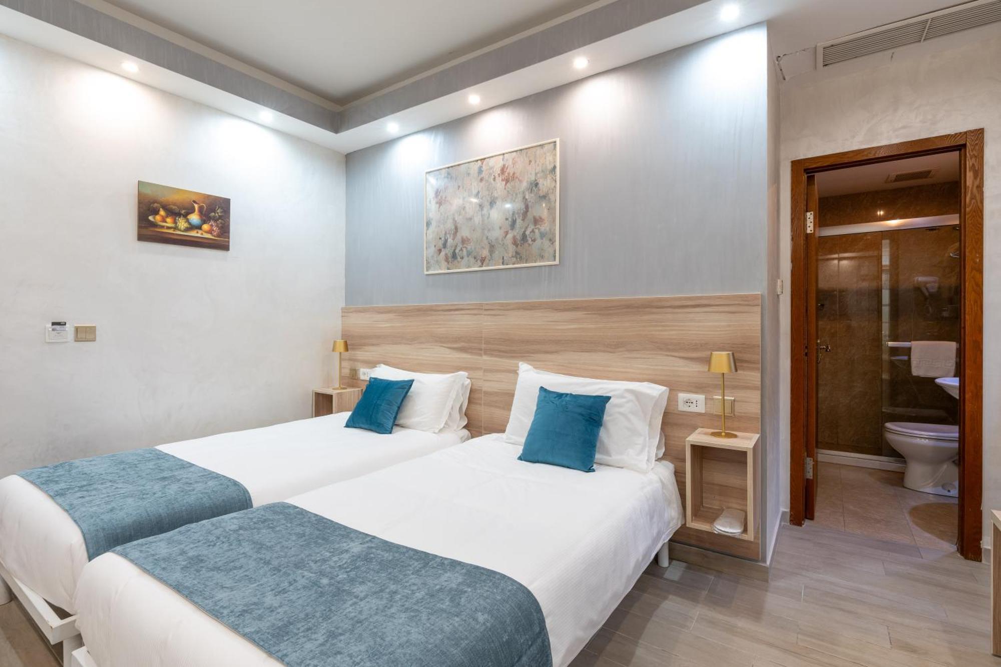 Leone D'Oro Guesthouse - Close To Piazza Vittorio Roma Exterior foto